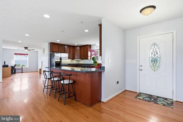 110 SUMMERS LN, New Market, VA 22844