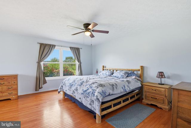 110 SUMMERS LN, New Market, VA 22844