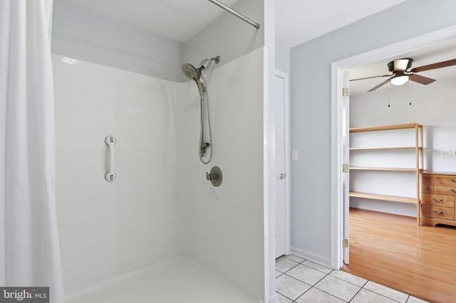 110 SUMMERS LN, New Market, VA 22844
