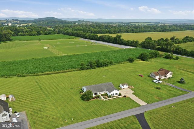 110 SUMMERS LN, New Market, VA 22844