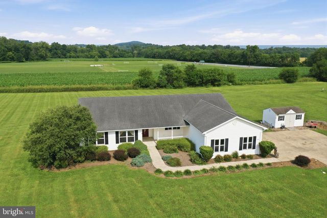 110 SUMMERS LN, New Market, VA 22844