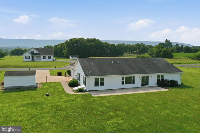110 SUMMERS LN, New Market, VA 22844