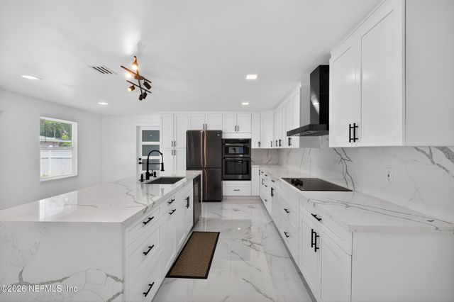1166 CATHCART Street, Jacksonville, FL 32211