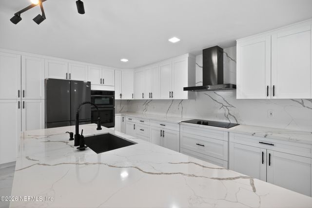 1166 CATHCART Street, Jacksonville, FL 32211