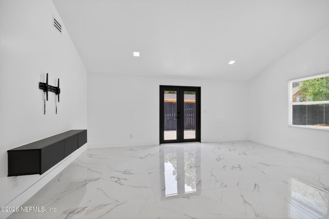 1166 CATHCART Street, Jacksonville, FL 32211