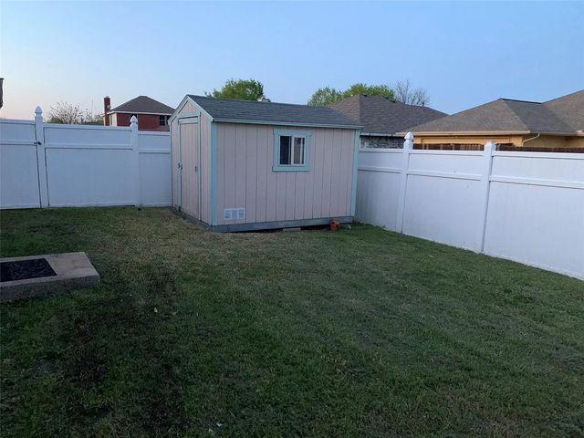 1424 Chapman Drive, Lancaster, TX 75134