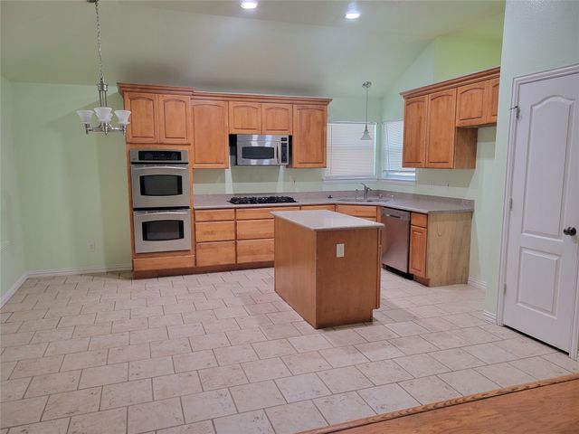 1424 Chapman Drive, Lancaster, TX 75134