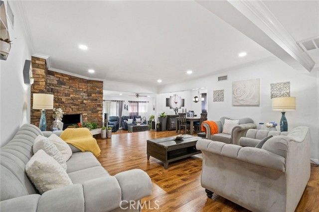 14870 Hubbard, Sylmar (los Angeles), CA 91342