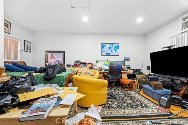 14870 Hubbard, Sylmar (los Angeles), CA 91342