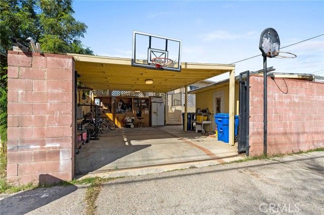 14870 Hubbard, Sylmar (los Angeles), CA 91342