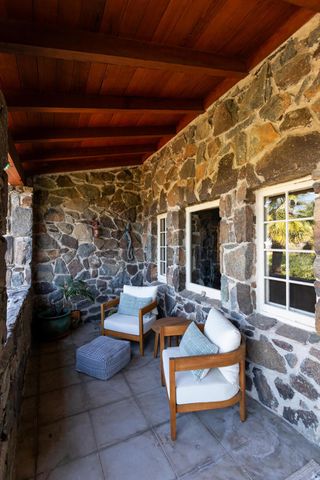 2350 S Araby Drive, Palm Springs, CA 92264