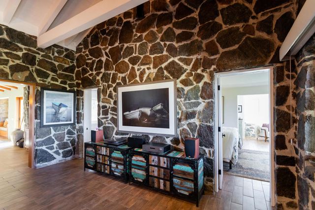 2350 S Araby Drive, Palm Springs, CA 92264