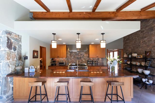 2350 S Araby Drive, Palm Springs, CA 92264