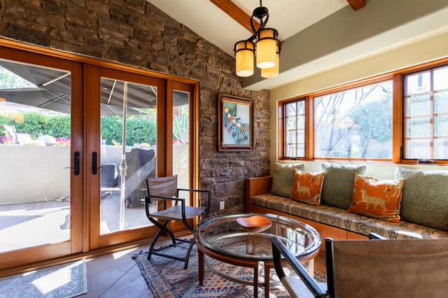 2350 S Araby Drive, Palm Springs, CA 92264