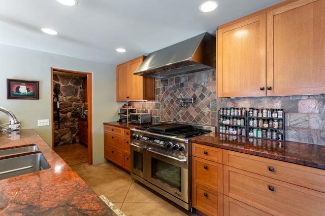 2350 S Araby Drive, Palm Springs, CA 92264