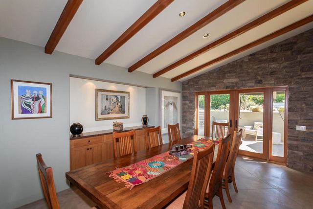 2350 S Araby Drive, Palm Springs, CA 92264