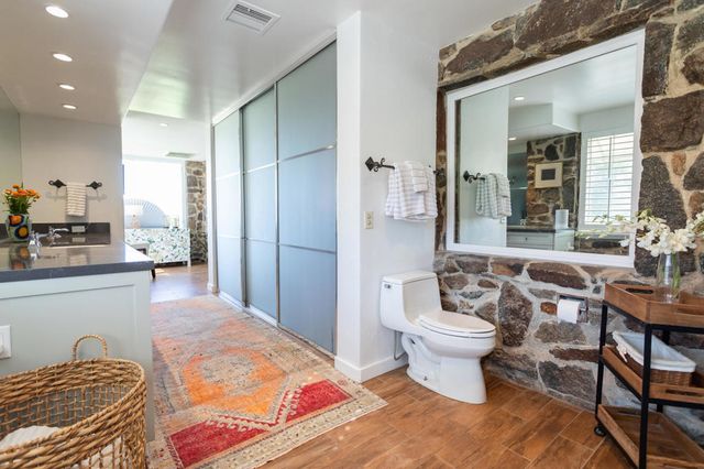 2350 S Araby Drive, Palm Springs, CA 92264