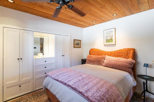 2350 S Araby Drive, Palm Springs, CA 92264