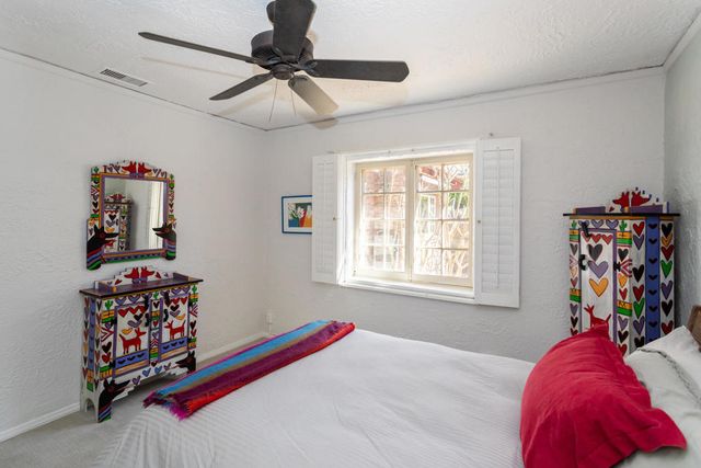 2350 S Araby Drive, Palm Springs, CA 92264