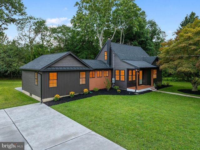 205 E MERCHANT ST, Audubon, NJ 08106