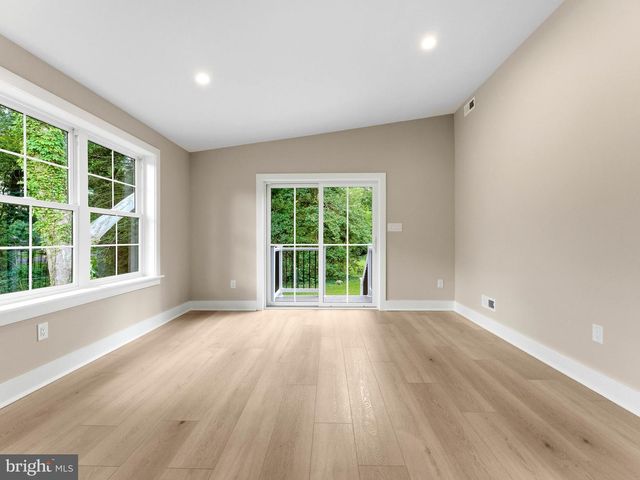 205 E MERCHANT ST, Audubon, NJ 08106