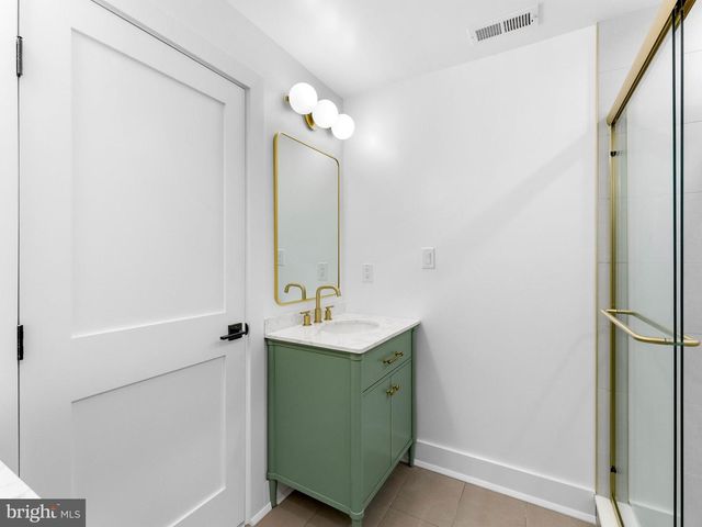 205 E MERCHANT ST, Audubon, NJ 08106