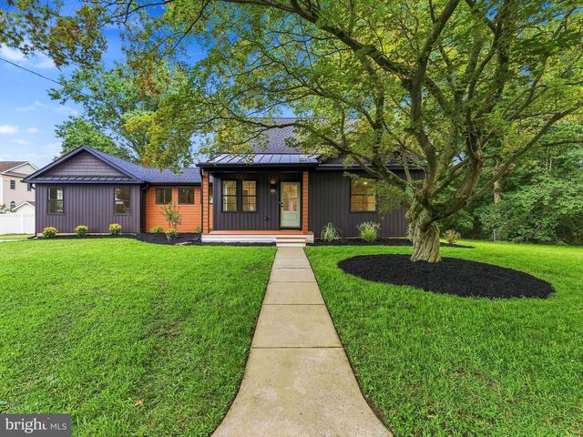 205 E MERCHANT ST, Audubon, NJ 08106
