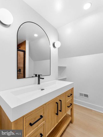 205 E MERCHANT ST, Audubon, NJ 08106