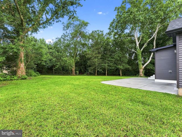 205 E MERCHANT ST, Audubon, NJ 08106