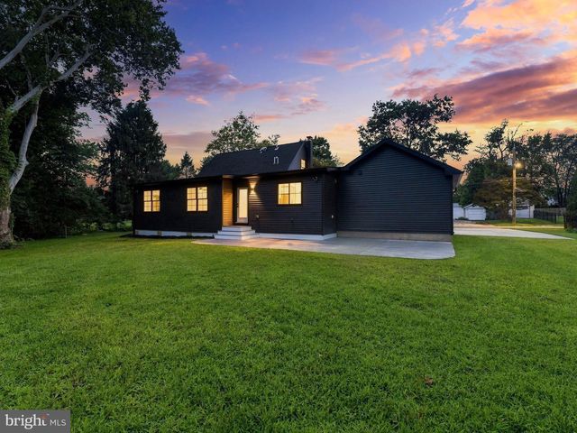 205 E MERCHANT ST, Audubon, NJ 08106