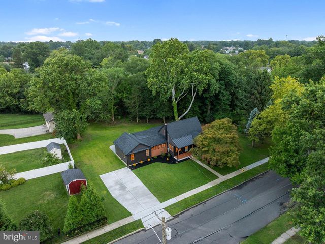 205 E MERCHANT ST, Audubon, NJ 08106
