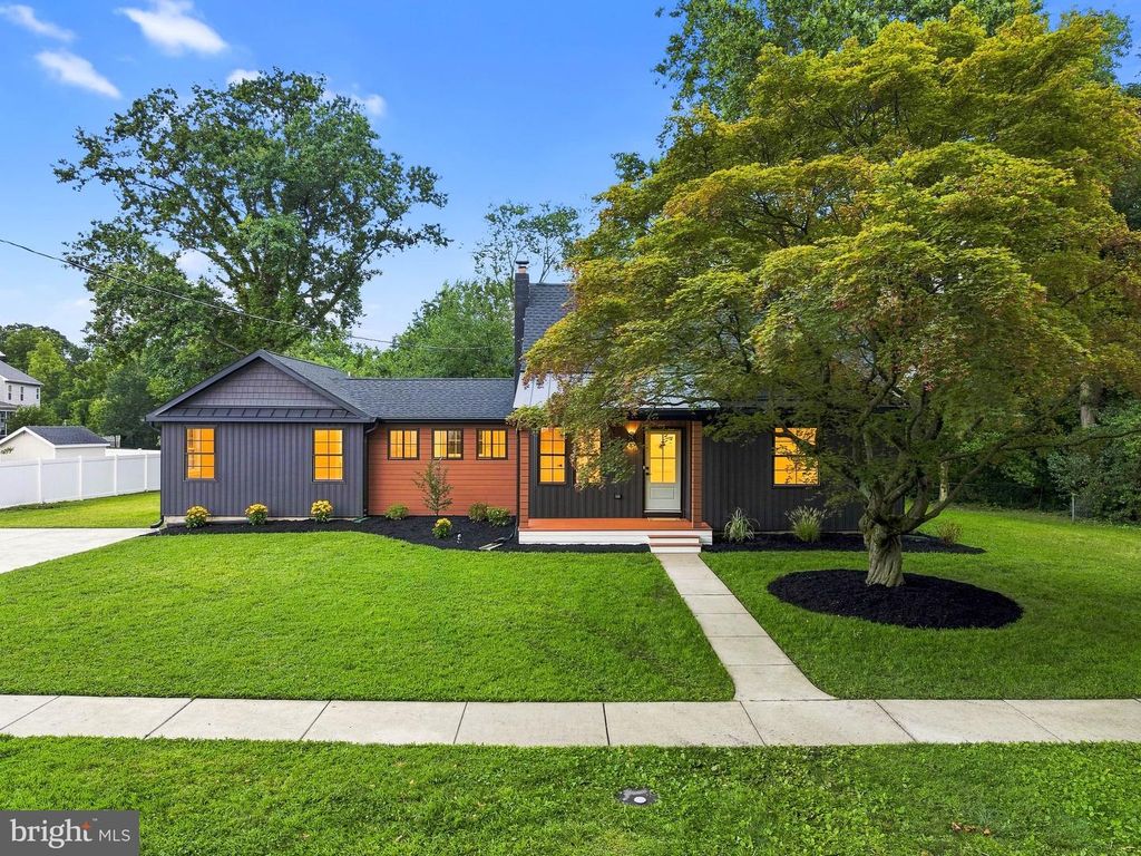 205 E MERCHANT ST, Audubon, NJ 08106
