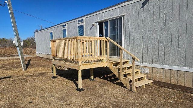 1042 S WILCOX Street, Pampa, TX 79065