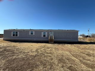 1042 S WILCOX Street, Pampa, TX 79065