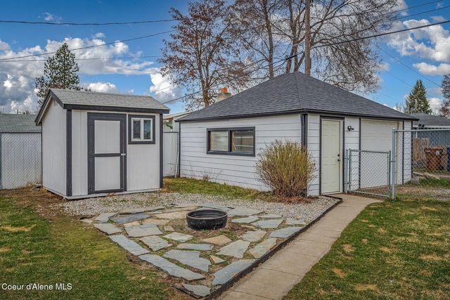 727 E Crown Ave, Spokane, WA 99207