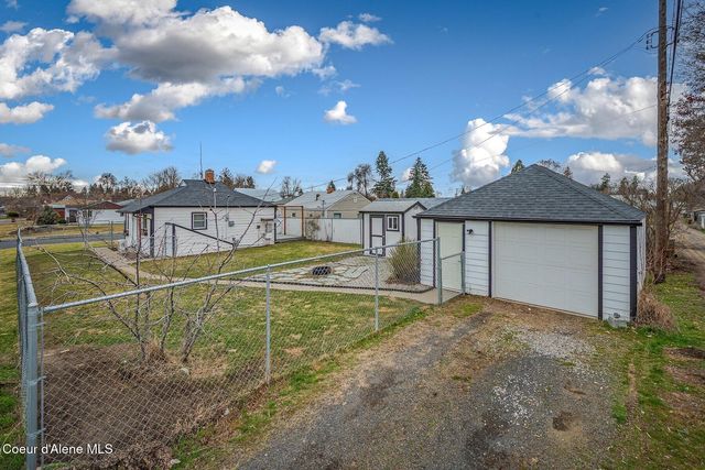 727 E Crown Ave, Spokane, WA 99207