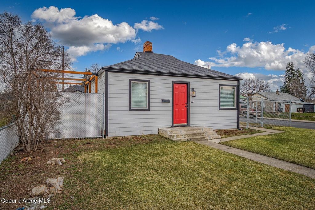 727 E Crown Ave, Spokane, WA 99207