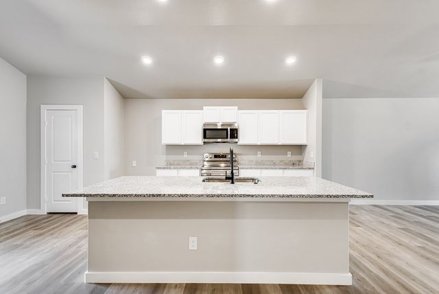 6210 Appaloosa Ln, Odessa, TX 79765