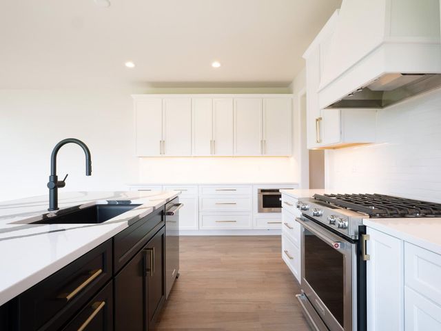 1759 Trailbrook Drive, Valparaiso, IN 46383