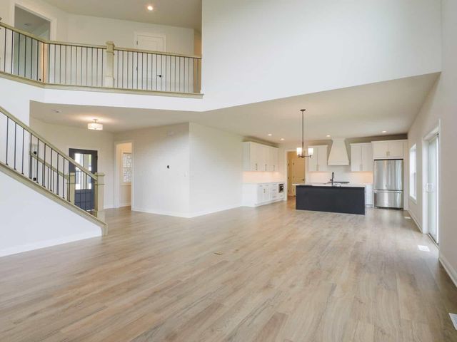 1759 Trailbrook Drive, Valparaiso, IN 46383