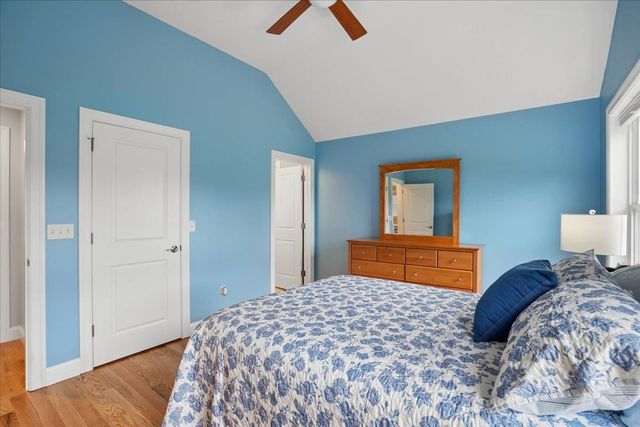 28 Pasture Lane, Nashua, NH 03062