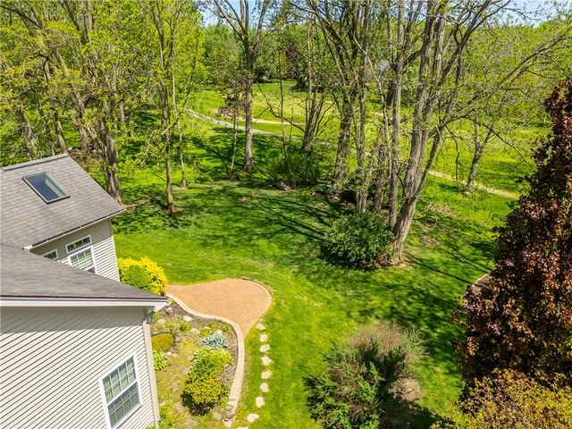 737 Rookery, Walworth, NY 14502