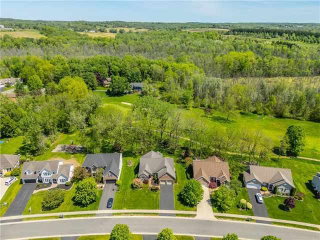 737 Rookery, Walworth, NY 14502