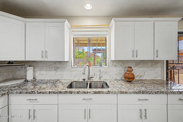 7533 W Calle Aragon, Tucson, AZ 85757