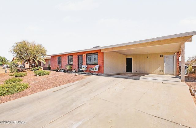 7533 W Calle Aragon, Tucson, AZ 85757