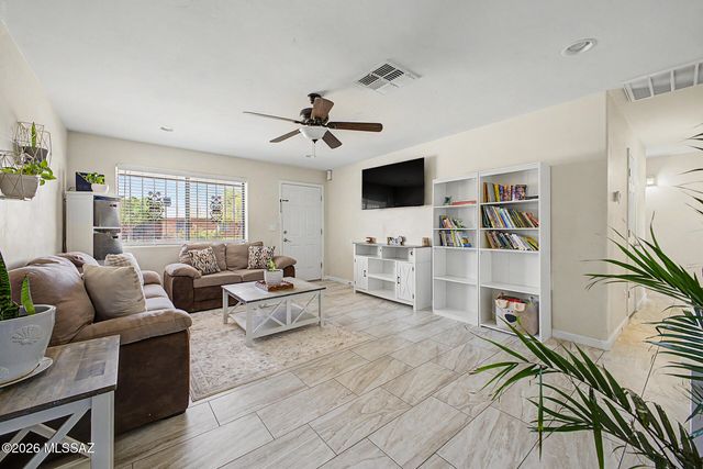 7533 W Calle Aragon, Tucson, AZ 85757