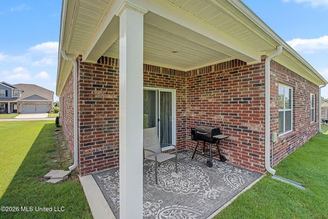 99 Twin Lakes Drive, Byhalia, MS 38611