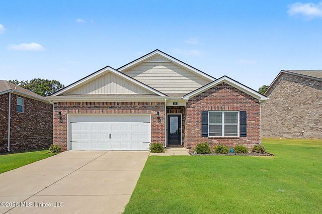 99 Twin Lakes Drive, Byhalia, MS 38611