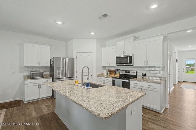 99 Twin Lakes Drive, Byhalia, MS 38611