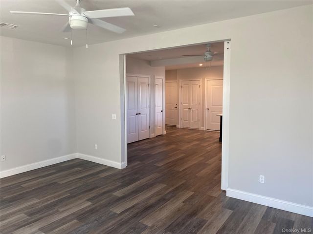 840 Montauk Highway 3C, Copiague, NY 11726